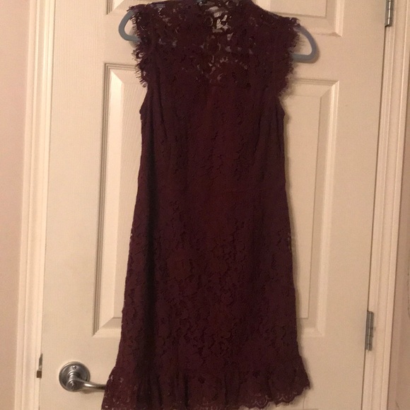 Gorgeous lace burgundy dress - Picture 5 of 5